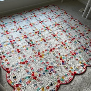 Twin Quilt in a Box Double Wedding Ring Pre Cut Quilt Kit 1930s Reproduction Fabric