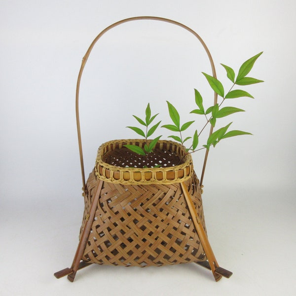 Japanese vintage Bamboo basket, Flower vase