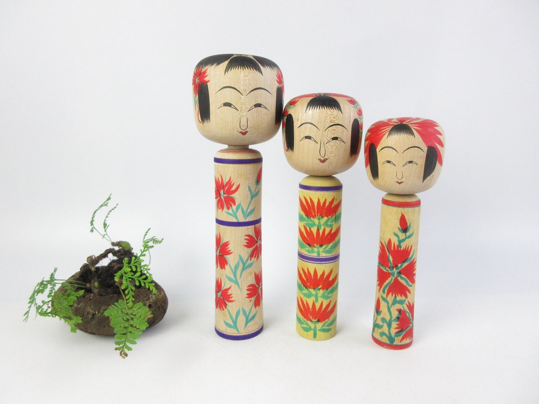 Lot De 16 Petites Figurines Kokeshi Vintage - Souvenir Du Japon - Fait Main - Taille 2 à 15 Cm