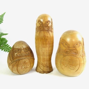 Wood carving daruma - Etsy 日本