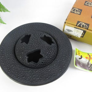 Japanese Vintage Cast Iron Ash Tray, Incense Burner,  Iwachu, Nambu Ironware