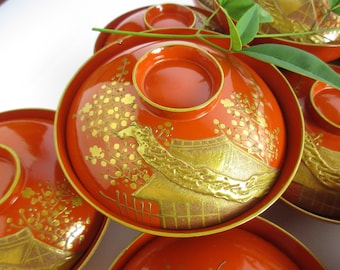 Japanse antieke gelakte houten kommen met deksel, Makie