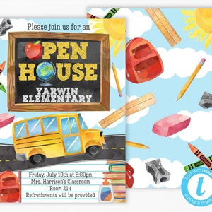 以下が含まれることがあります： ヤーウィン小学校のオープンハウスへの招待状です。招待状には、「オープンハウス」と「ヤーウィン小学校」という文字が黄色で書かれた黒板があります。黄色のスクールバス、赤いリュックサック、鉛筆、定規、鉛筆削り、消しゴムがあります。招待状は、7月10日（金）午後6時にハリソン先生の教室（214号室）で開催されます。軽食をご用意いたします。
