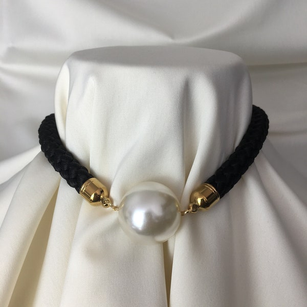 AIKO - Pearl choker Ball Gag - Black and gold - Rope