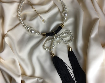 Linzi  - Pearl choker - Clasp - Rope and tassel - Bow knot