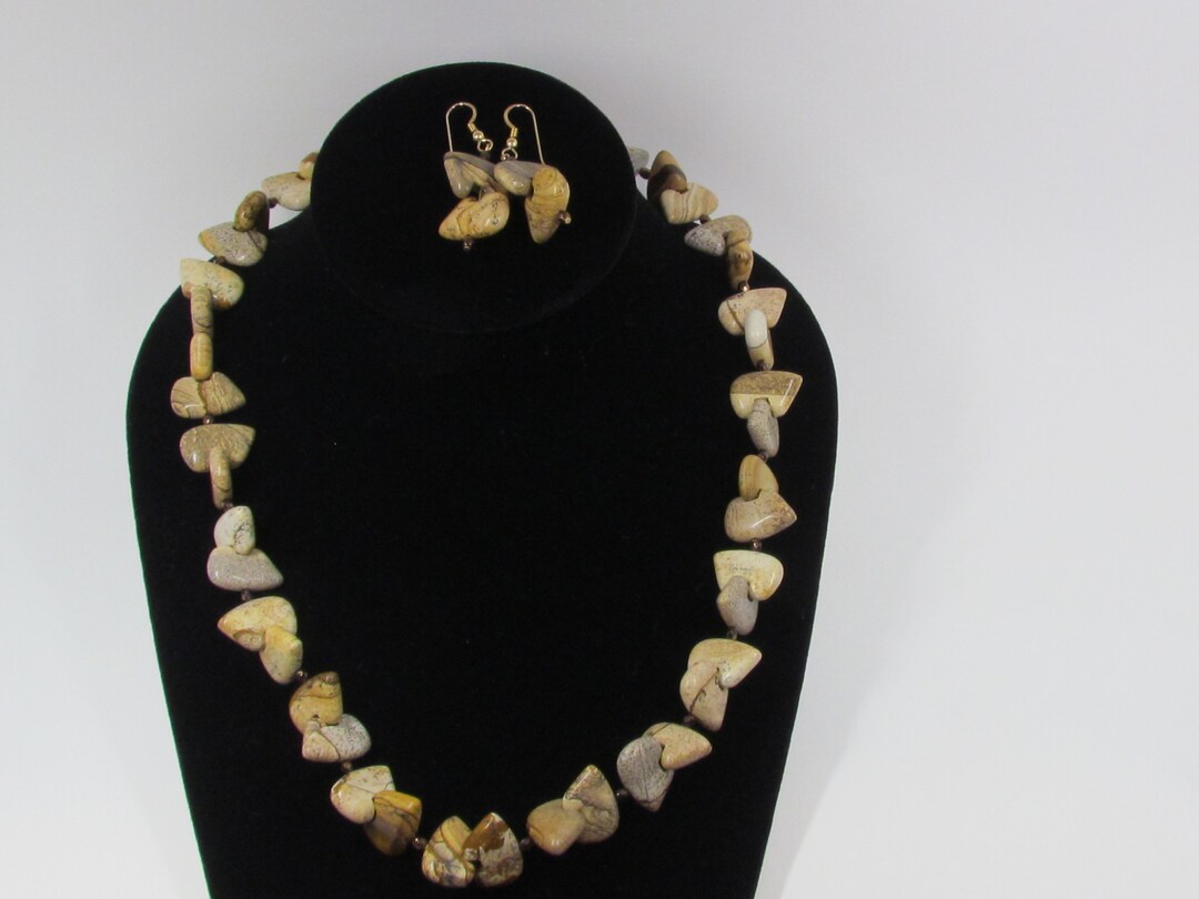 Zuni Bear Picture Jasper Necklace Earring Bracelet Set. Zuni Bear