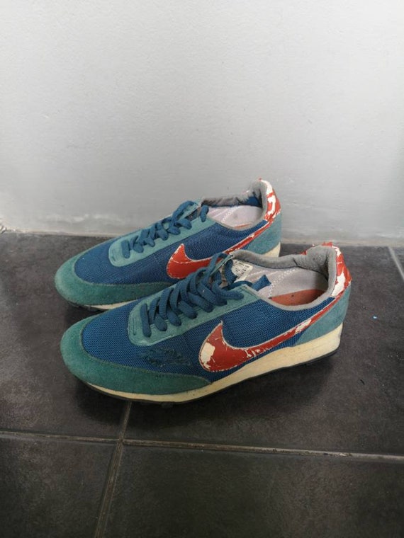 vintage nike running shoes