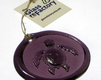 Recycled glass sea turtle suncatcher, sea turtle ornament, window art