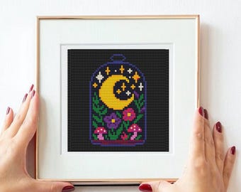 Patrón de punto de cruz Luna Mágica: Flores, estrellas, setas (Descarga en PDF, diseño para principiantes de 4x4)