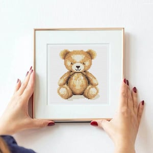 Tiny cross stitch pattern PDF - teddy bear chart, Small Forest animal digital pattern - Cute Bear cross stitching, bear embroidery, begginer