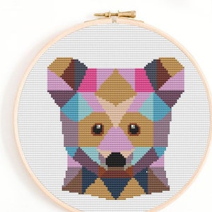 ベビーベアのクロスステッチパターン、モダンなPDF刺繍チャート、クロスステッチPDF、幾何学模様、モダンなクロスステッチ