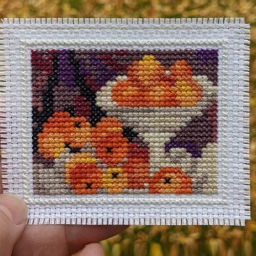 Counted Cross Stitch Pattern Claude mini Modern Cross Stitch Tiny