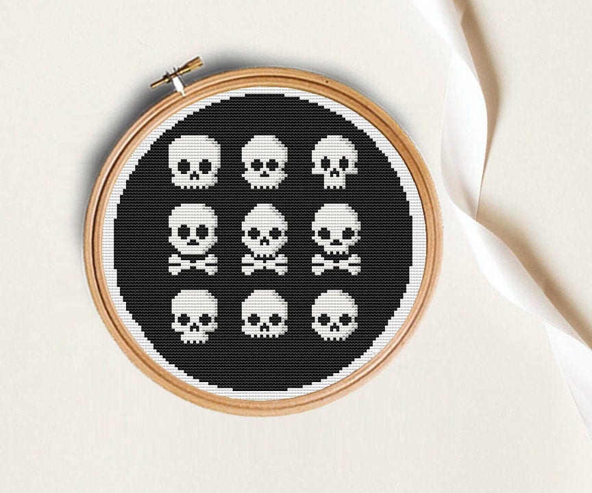 Skeleton Cross Stitch Pattern, Skull Pattern, skull Embroidery PDF Pattern,Goth Cross Stitch Pattern,Easy Cross Stitch, halloween stitch pdf