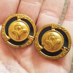 Vintage Flower Buttons