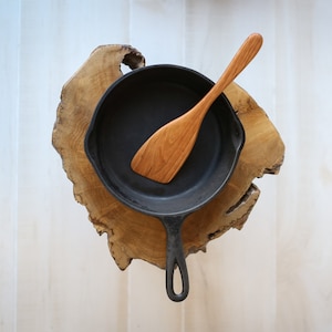 10&quot; Wooden Spatula – Handmade Hardwood Turner for Cooking, Nonstick Cookware Safe, Eco-Friendly Kitchen Utensil for Home Cooks & Chefs