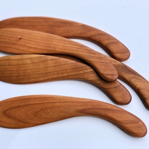 Wooden Spreader Bagel Spreader Fish Shape image 2