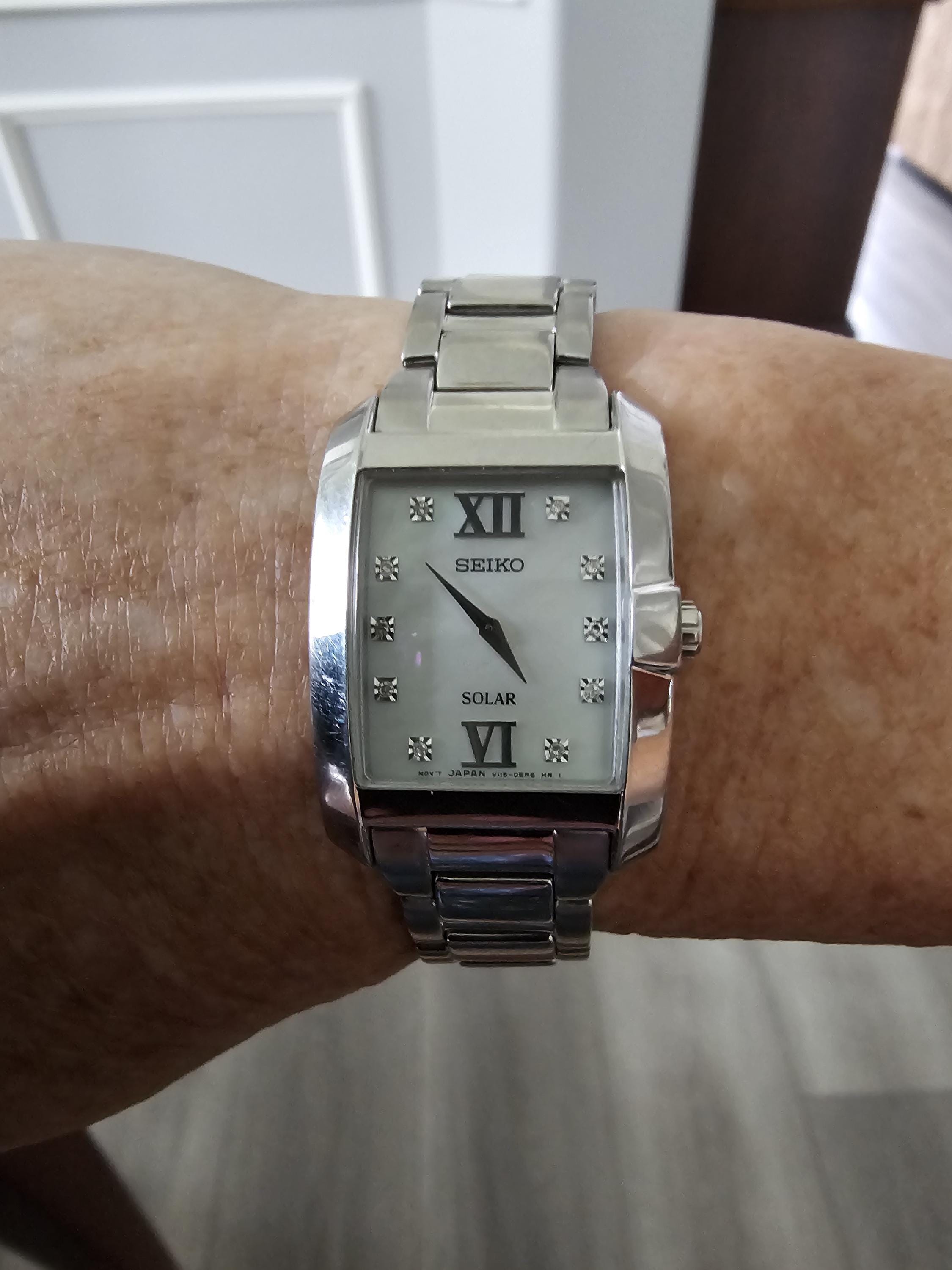 SEIKO ESSENTIALS セイコー LEATHER SOLAR WATCH スワロフスキー Seiko Solar Leather Band Wristwatches for sale | eBay