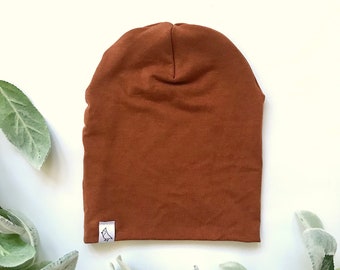 Bonnet ample : bonnet rouille. Bonnet souple en bambou rouille. Bonnet ample en bambou. Bonnet chimio