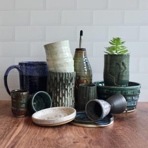 Artist's Choice Pottery Box – Wheel Thrown Handmade Pieces