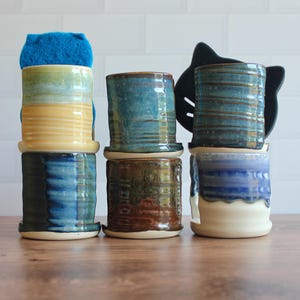 Porte-éponge en céramique // Caddy pour évier de cuisine // Porte-savon et éponge en grès fait main