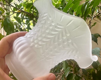 A Lovely Vintage Frosted Glass Frilly Lampshade Victorian Lighting 2” Fitter Ruffled Replacement Globe
