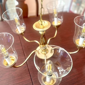 Vintage Classy 5 Arms Brass Chandelier Pendant Light Fixture With 5 Clear Glass Globes Federal Style