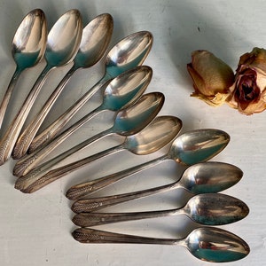 12 Silverplated Vintage Tea Spoons Teaspoons by WM Rogers International Silver Allure 1939