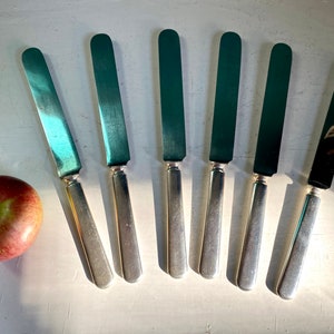 Antique Rogers Set of 6 Silver Knives Stainless Steel Blades