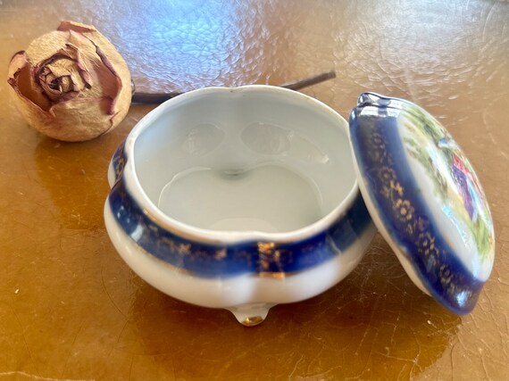 Porcelain Round Lidded Footed Trinket Box Jewelry… - image 9