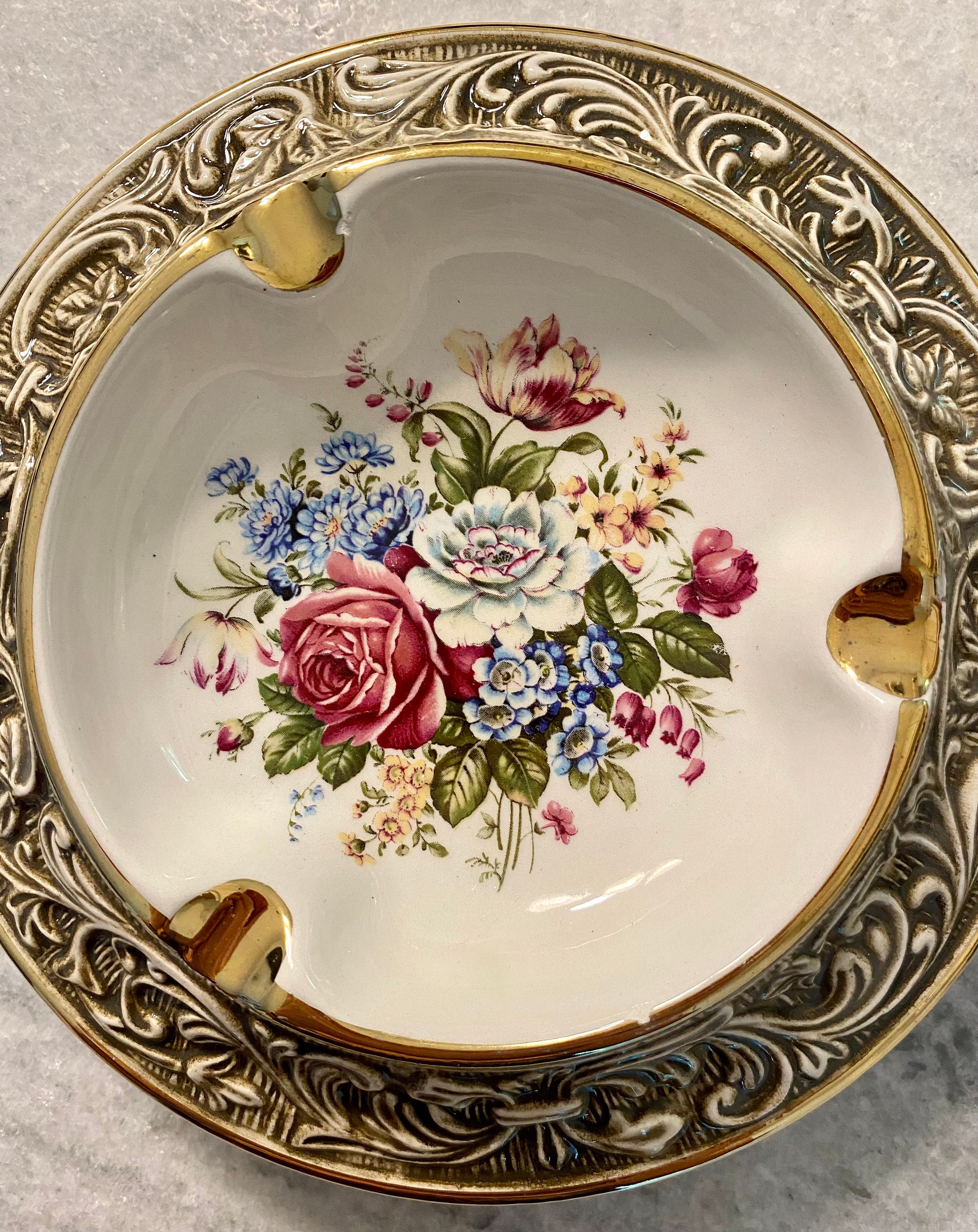 R. Capodimonte Floral Ashtray Italian Large Vintage Porcelain