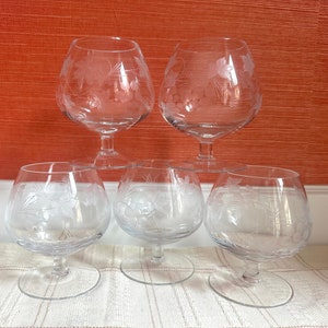 Vintage Set Of 5 Etched Glass Brandy Snifters Cognac Glasses