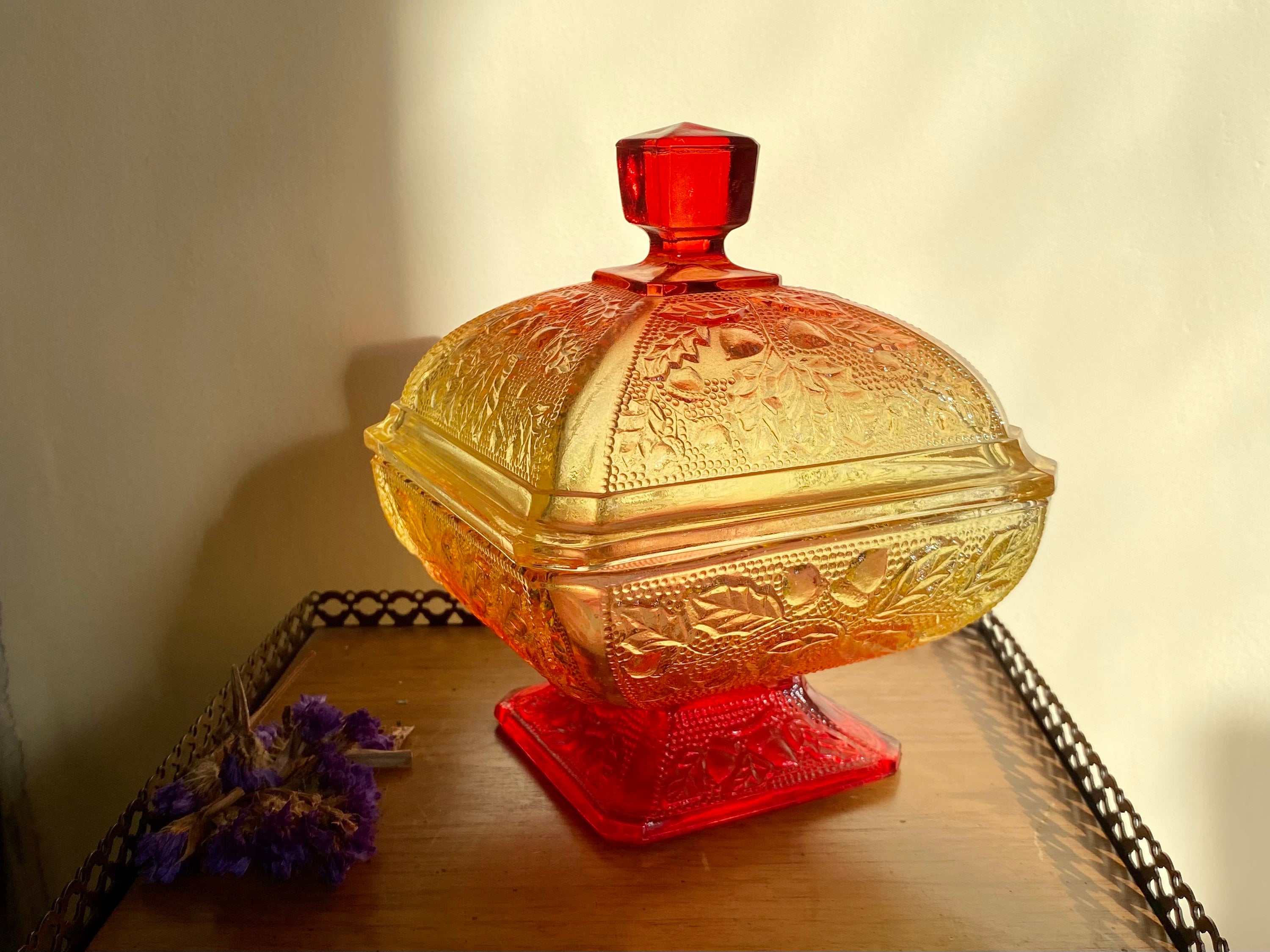 Jeannette Glass Acorns & Leaves Footed Candy Dish With Lid