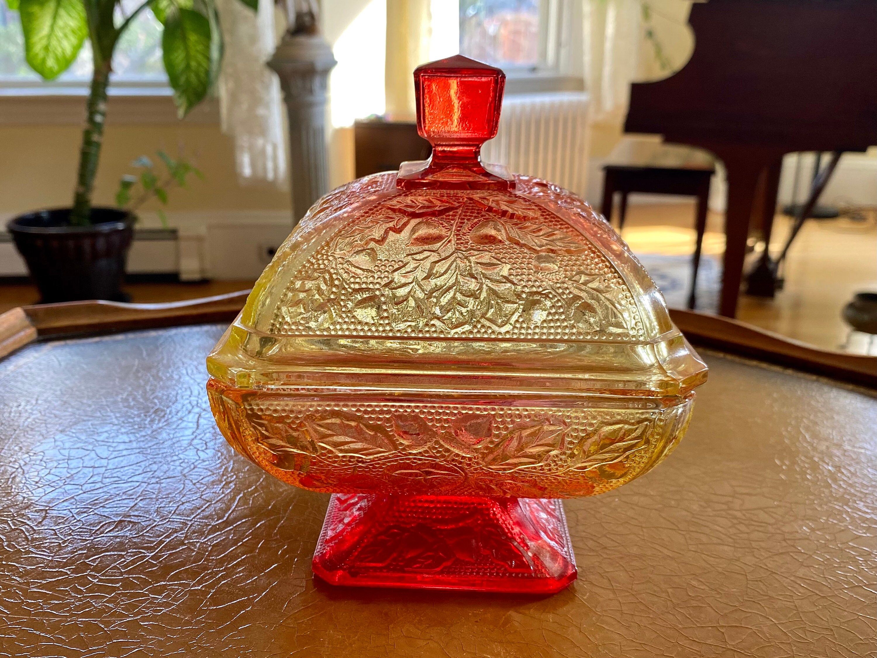 Jeannette Glass Acorns & Leaves Footed Candy Dish With Lid