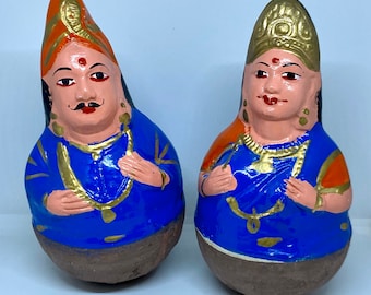 伝統的なインドの踊り人形 （高さ：約28cm）石膏/粘土、手描き仕上げ