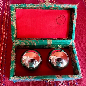Vintage Set Of Chinese Baoding Balls Healthballs Asian Chime Meditation Stress Relieve With Box