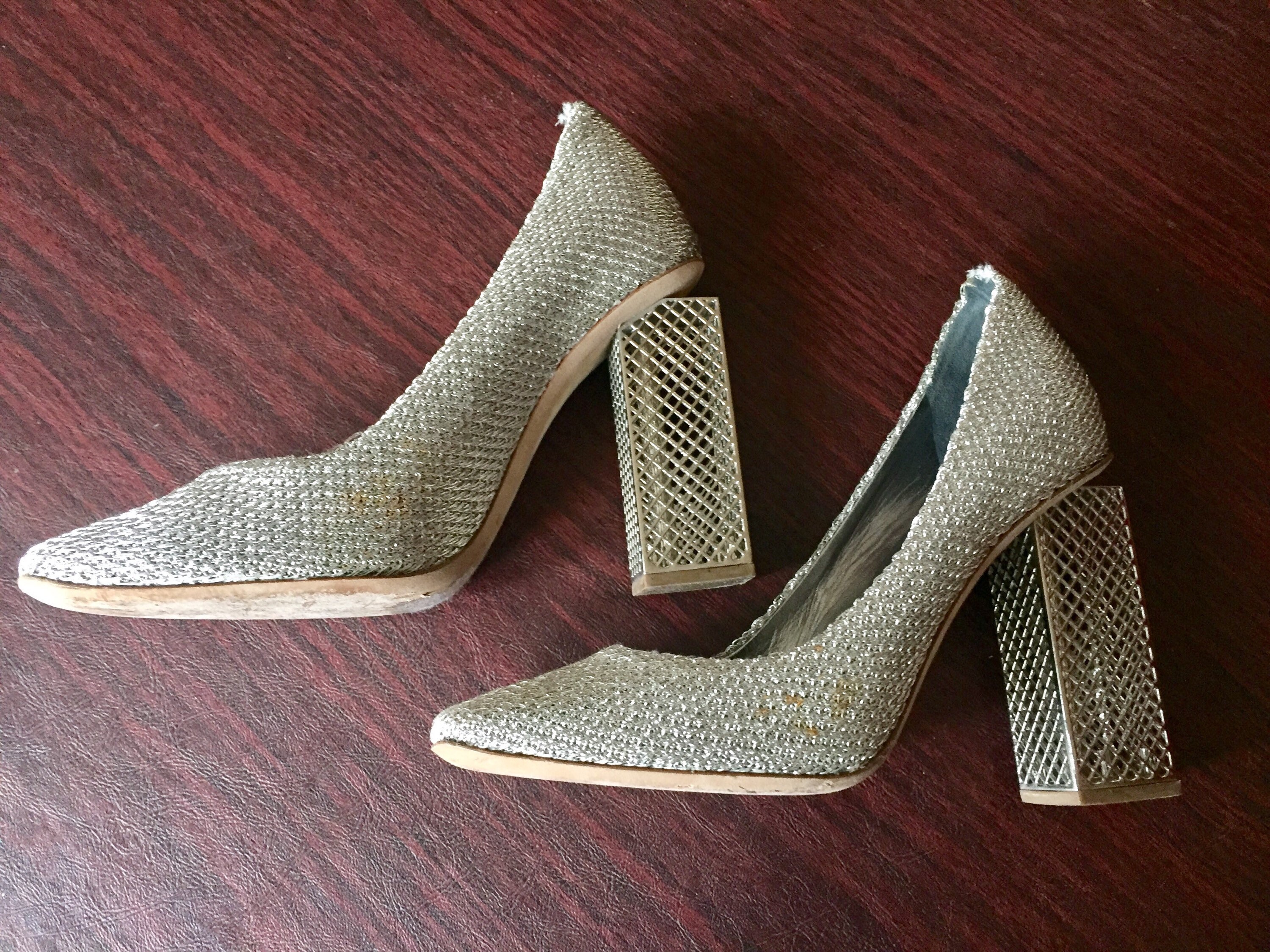 Calvin klein paula pumps outlet