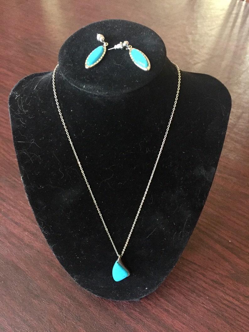 Classy Elegant Midcentury Necklace And Earrings Set Turquoise In Silver Tone Settings Dangles