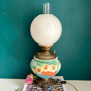 Antique Hurricane Lamp Boudoir Bedside Victorian Parlor Hand Painted Lamp GWTW Light Complete Working