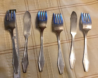 Antique Holmes & Edwards Super Plate Jamestown Set of Six Pieces C