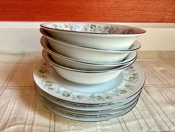 Haviland 植物モチーフ 皿 約24cm Haviland 植物モチーフ 皿 約24cm