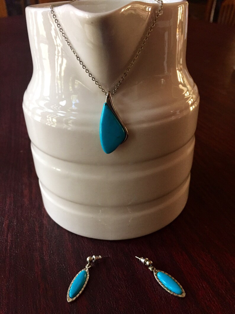 Classy Elegant Midcentury Necklace And Earrings Set Turquoise In Silver Tone Settings Dangles