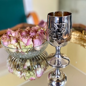 Copa Kiddush Hazorfim de plata esterlina, copa de plata 925 con bendición de vino en hebreo, copa vintage con tallo para Shabat, regalo judaico, hecha en Israel.
