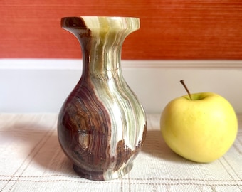 Vaso in onice verde con boccioli, decorazione per la casa, splendido vaso in onice autentico con fasce intagliato a mano, vintage
