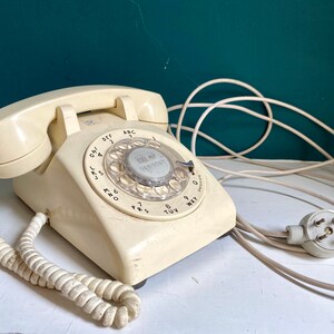 Vintage Retro Beige Rotary Desk Telephone Western Electric For Bell Mid Century Dial Phone