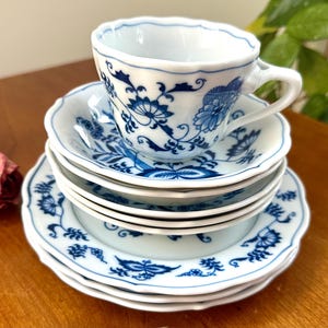 Vintage Blue Danube Breakfast Set: 9-Piece Blue Onion China, Japan