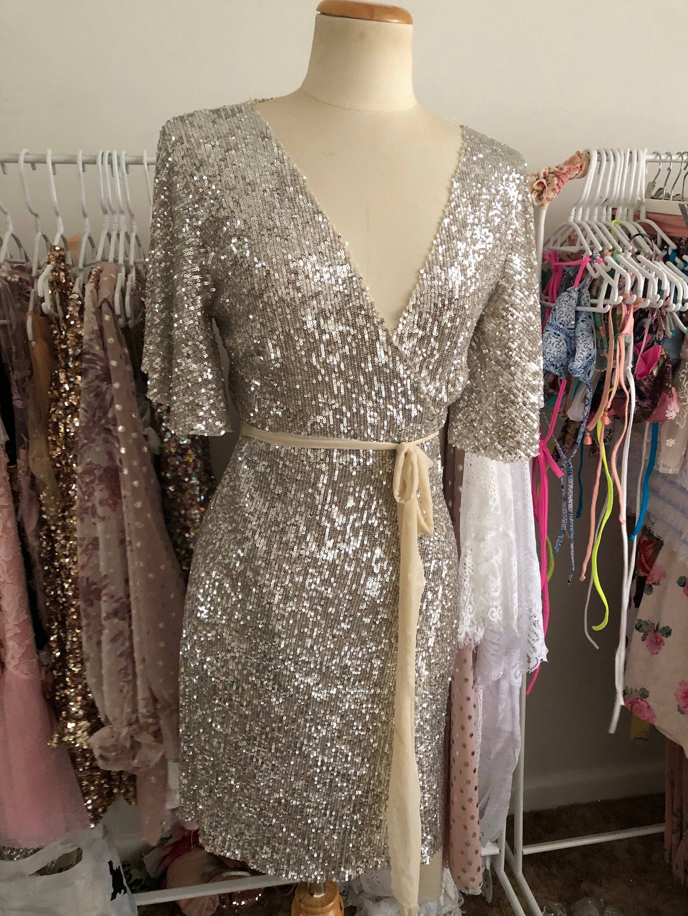 Sequin dress top with belt