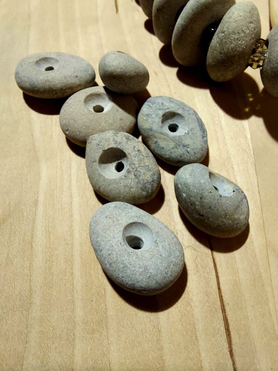 Center Drilled Pebbles 30 Pieces, Drilled Beach Stones, Stones for Crafts 