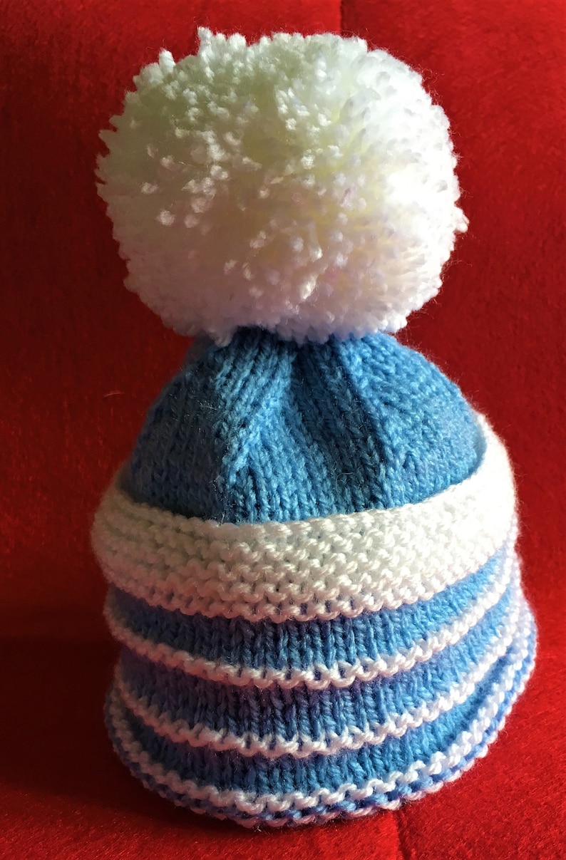 Baby hand knitted outfit 9-12 months