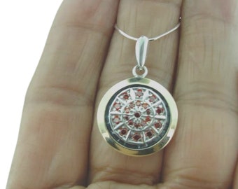 Röd zirkonhänge i sterlingsilver: Runda israeliska smycken med guldaccent