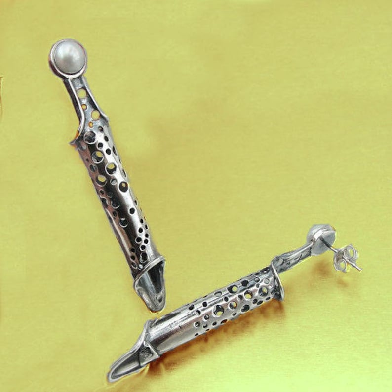 Duerry/'s Handmade Silver Pearl Long Stud Earrings